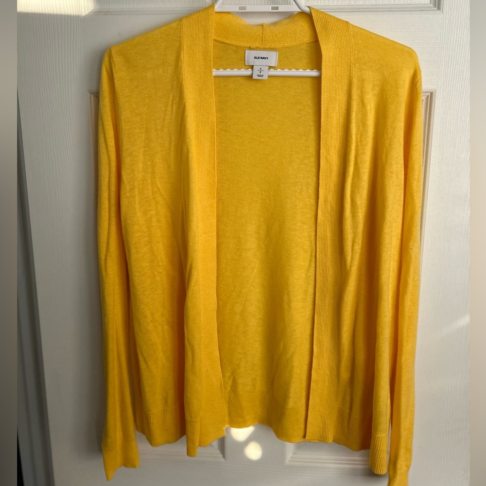 ✨ Old Navy Yellow Cardigan